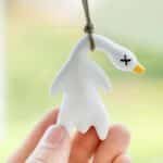 DuckDazzle™ – UV Magic Roast Duck Car Toy - Image 3